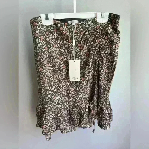 NWT RAILS LARA FLORAL PRINT SIDE RUCHED MINISKIRT IN BLACK VINTAGE FLORAL MEDIUM - Picture 2 of 4